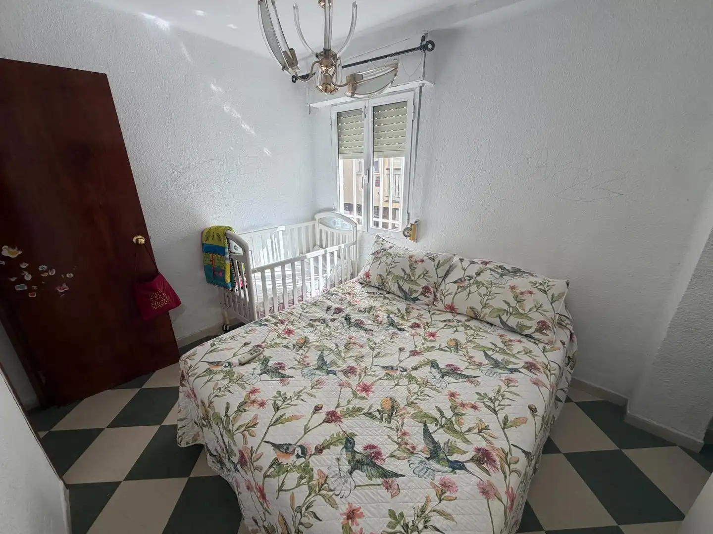 Dormitori de Pis en venda en San Juan de Aznalfarache amb Aire condicionat