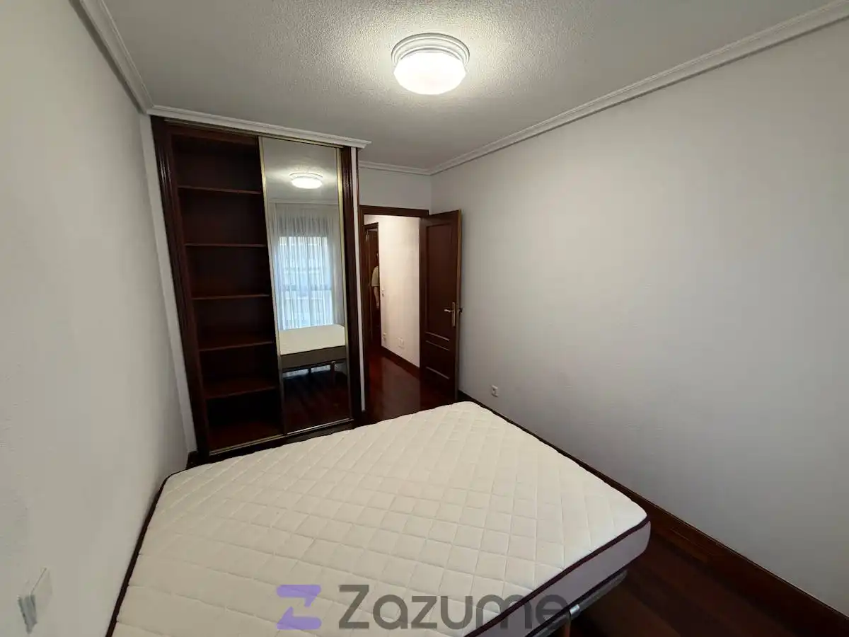Flat for rent in C. Magallanes, Numancia - San Fernando