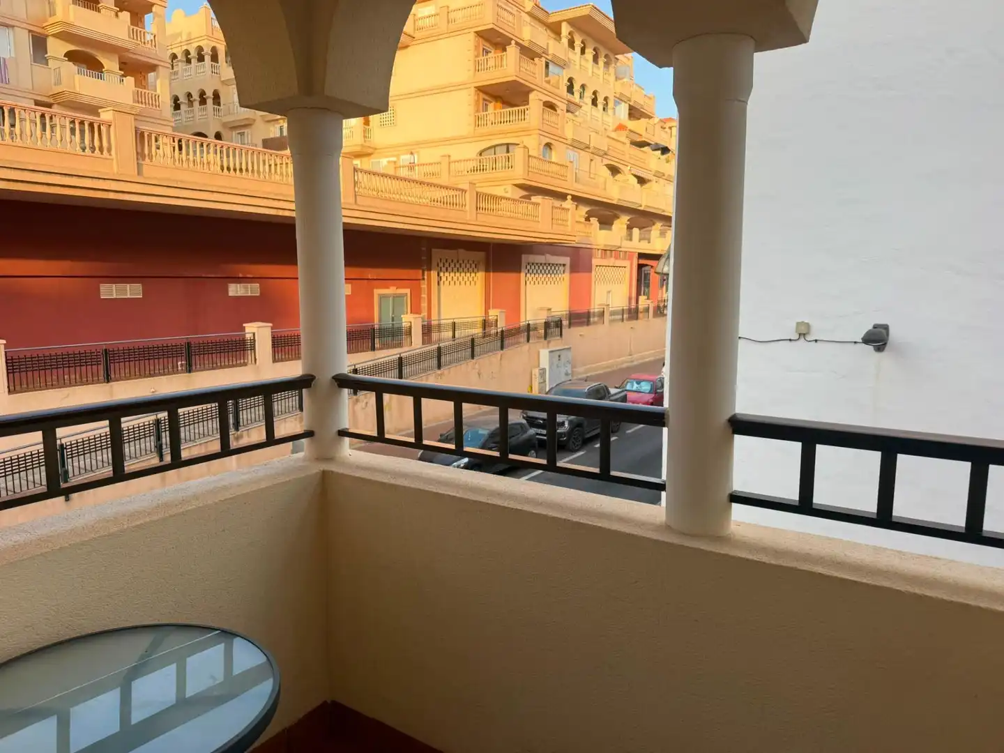 Terraza de Apartamento de alquiler en El Ejido con Aire acondicionado y Amueblado