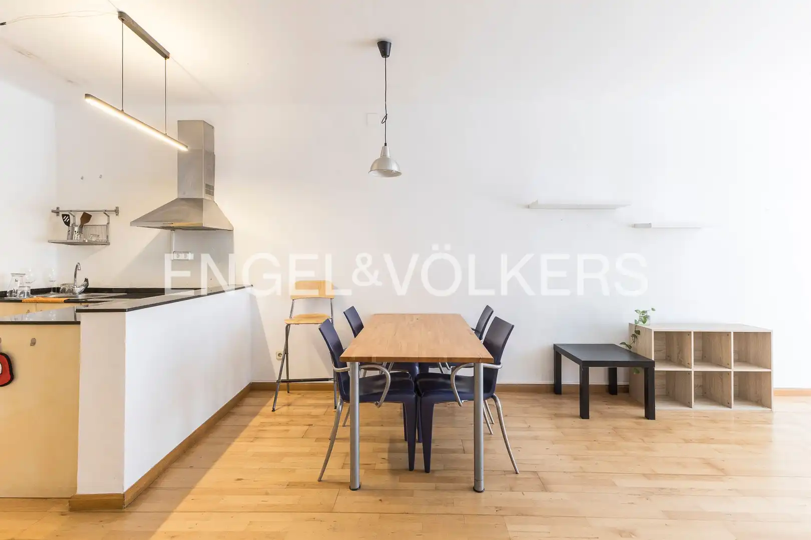 Menjador de Apartament en venda en Sabadell amb Calefacció i Parquet