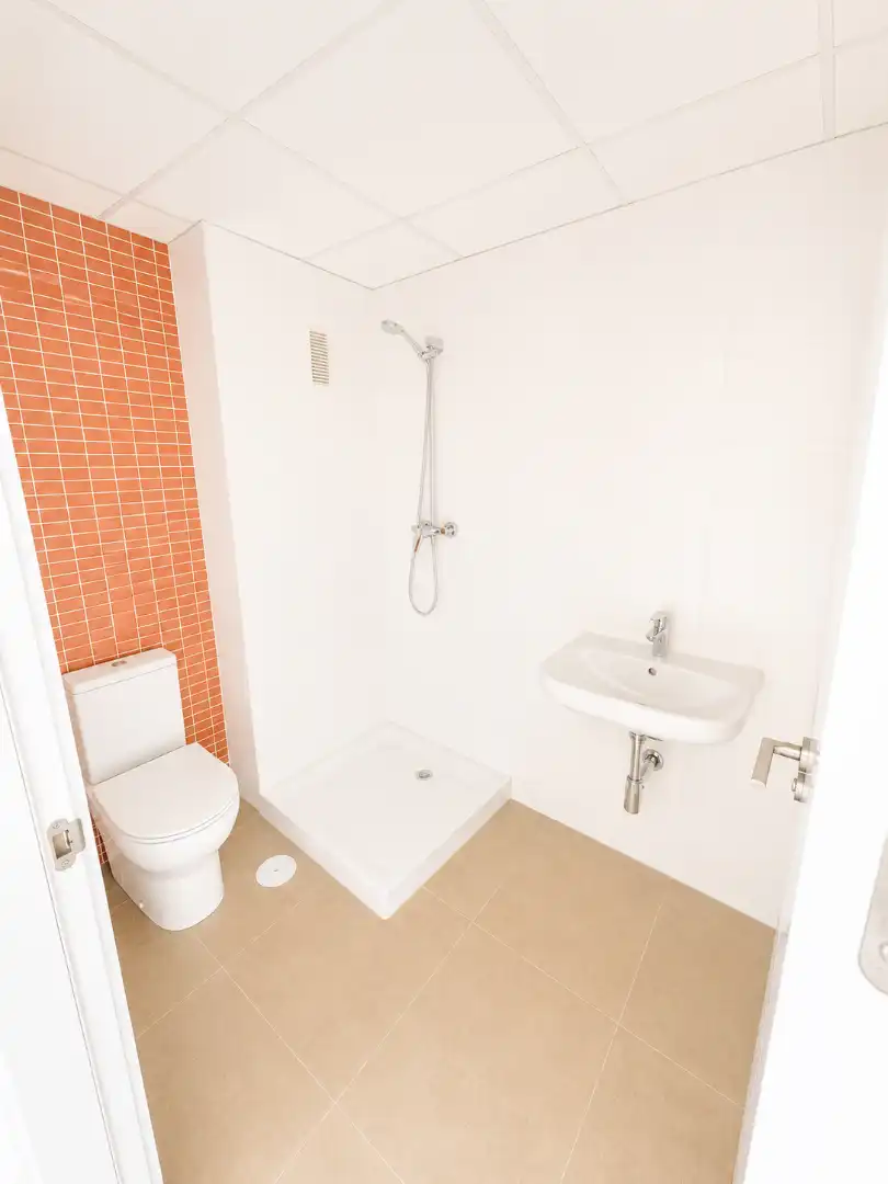 Baño de Piso en venta en Alcantarilla con Aire acondicionado, Trastero y Balcón