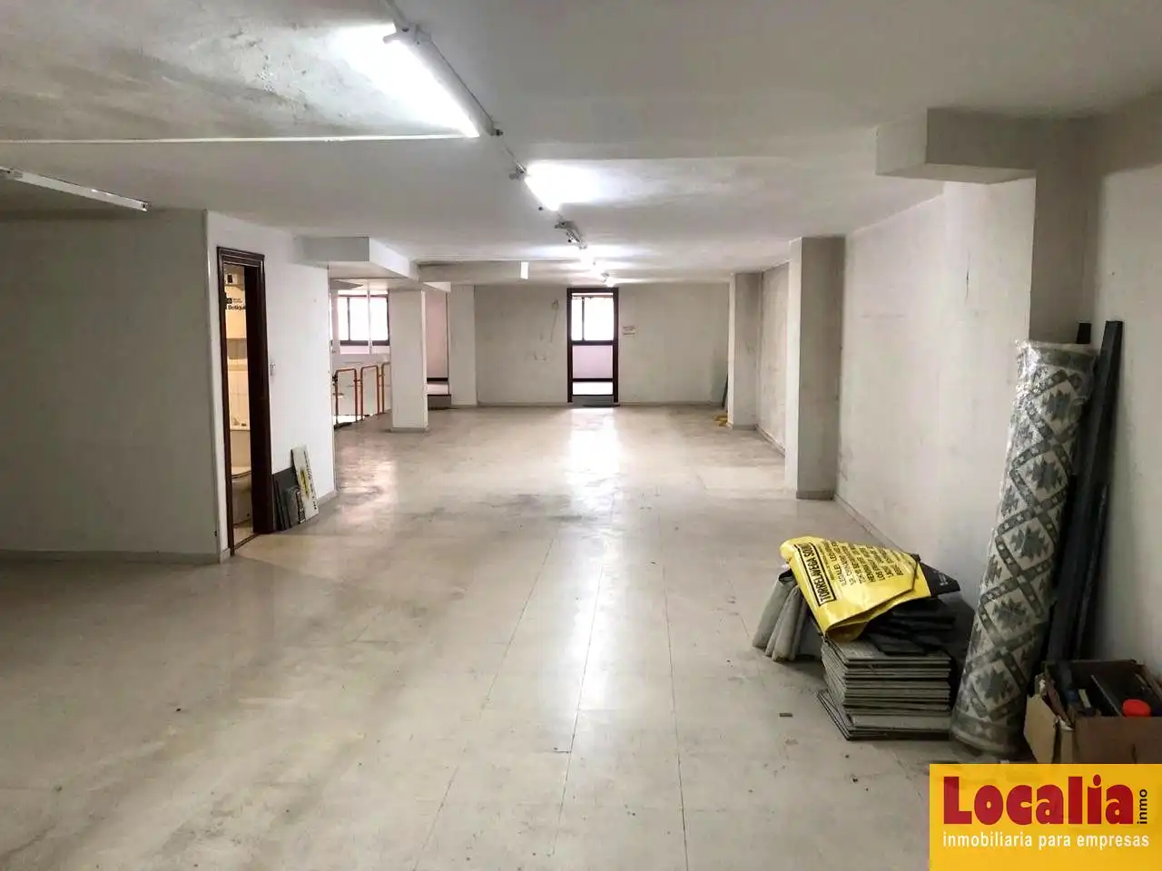 Locale commerciale in vendita a Calle Pando, imagen 3