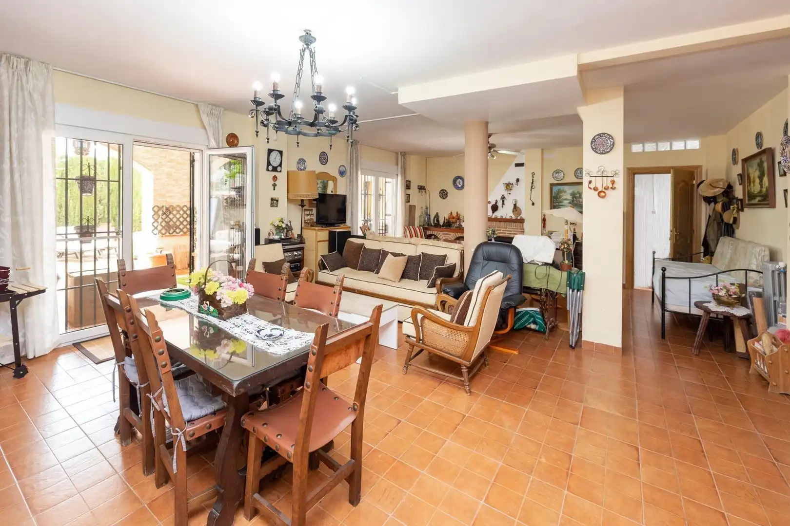 Dining room of Houses for sale in Barrio de la Vega