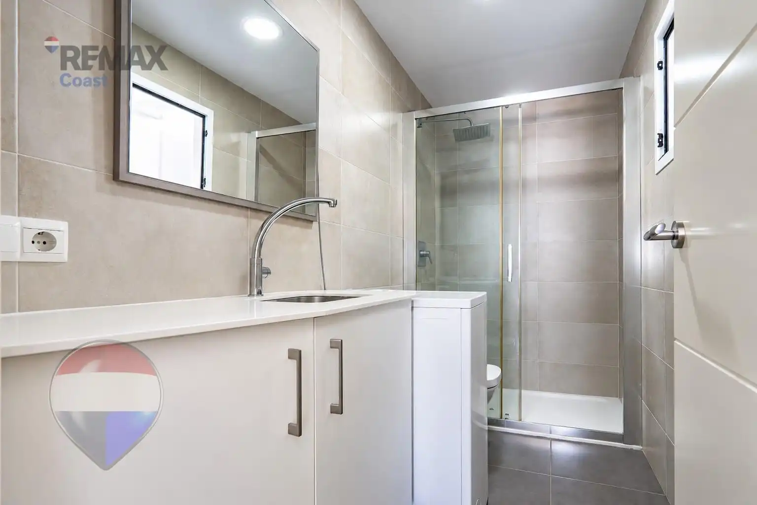 Casa a schiera in vendita a Paseo Paseo Marítimo de Levante, imagen 19