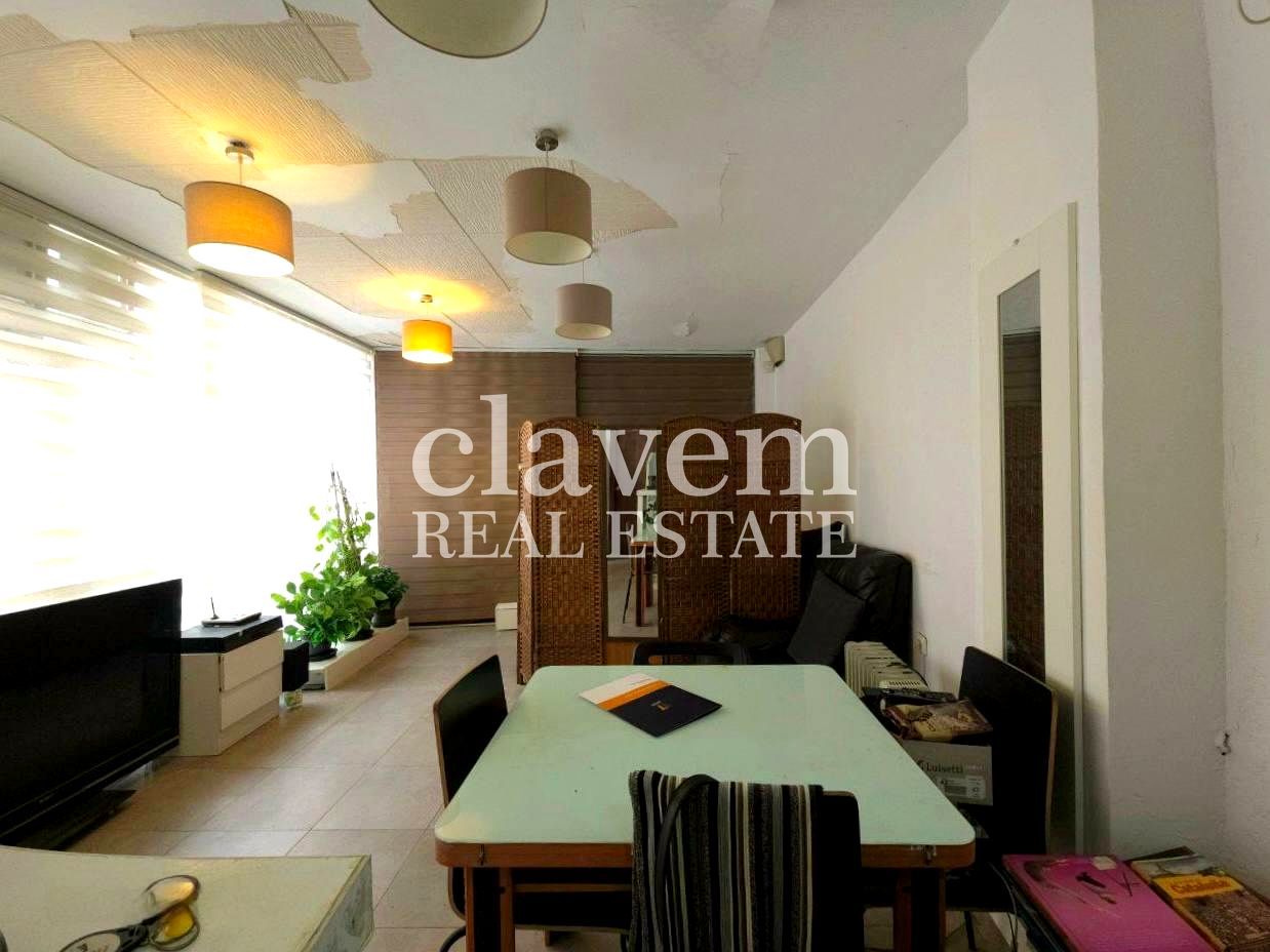 Living room of Premises for sale in  Barcelona Capital
