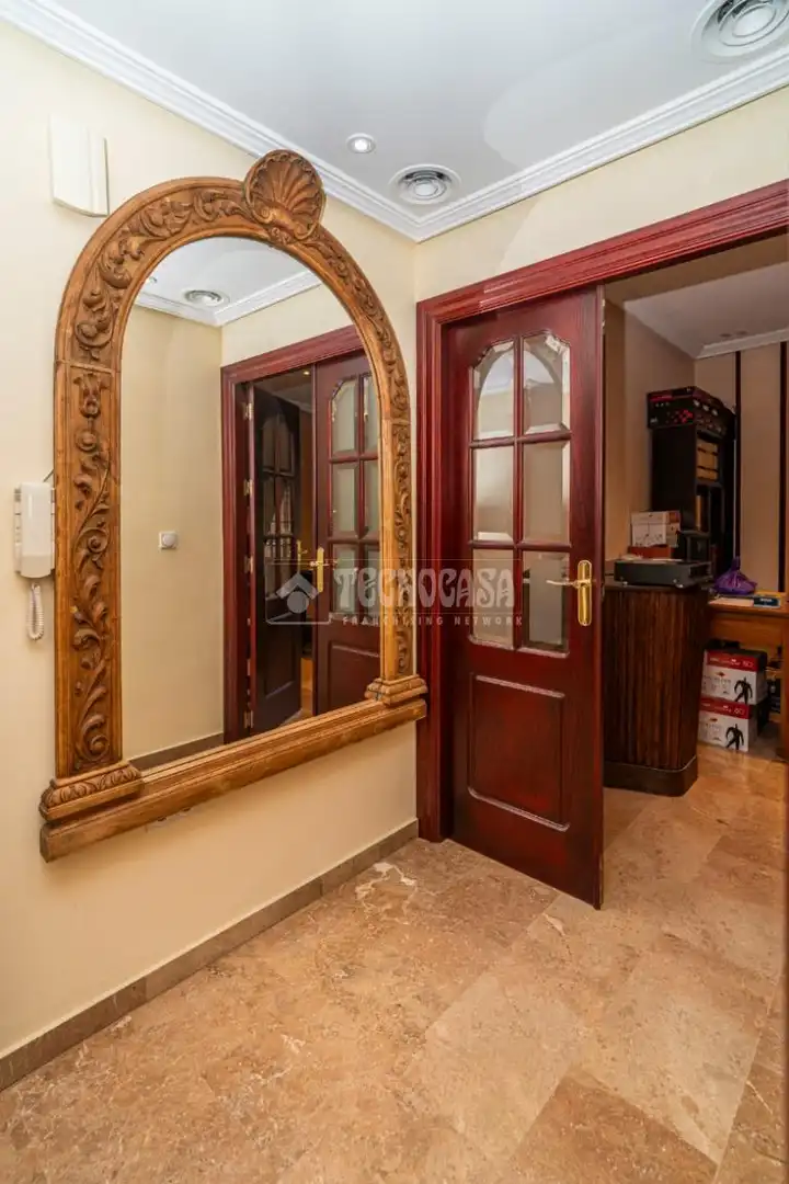 Piso en venta en Linares con Calefacción