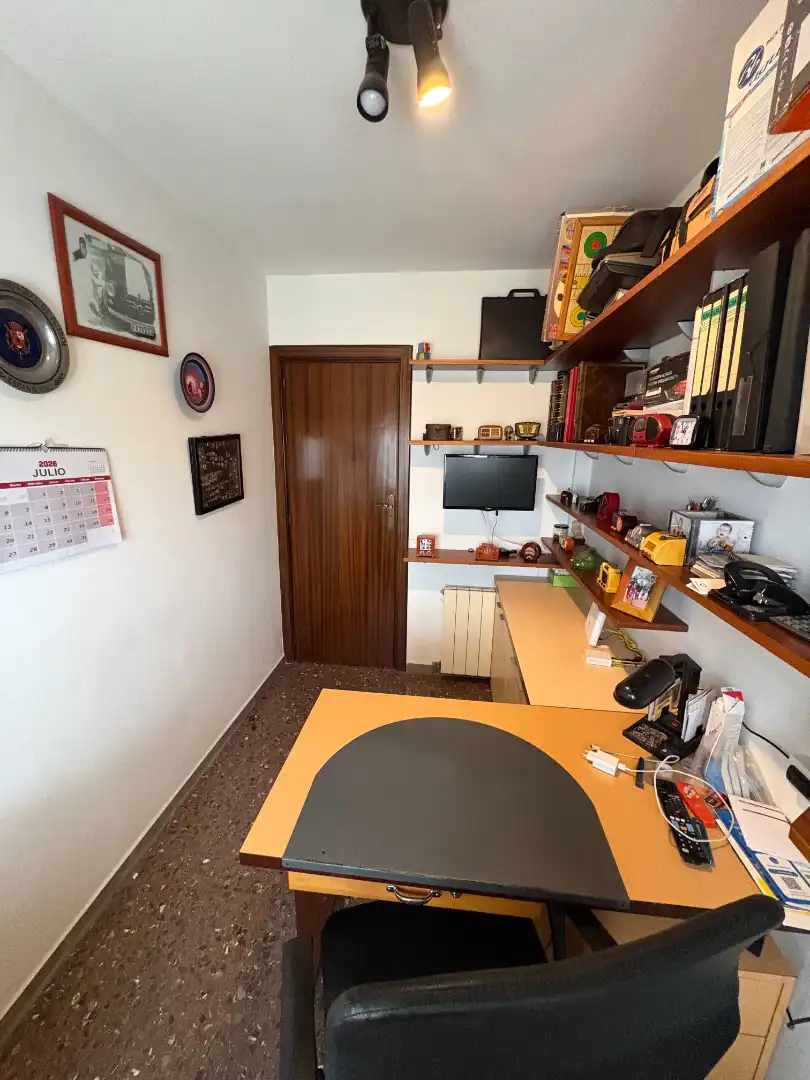 Cuina de Àtic en venda en Santa Coloma de Gramenet amb Aire condicionat, Calefacció i Terrassa