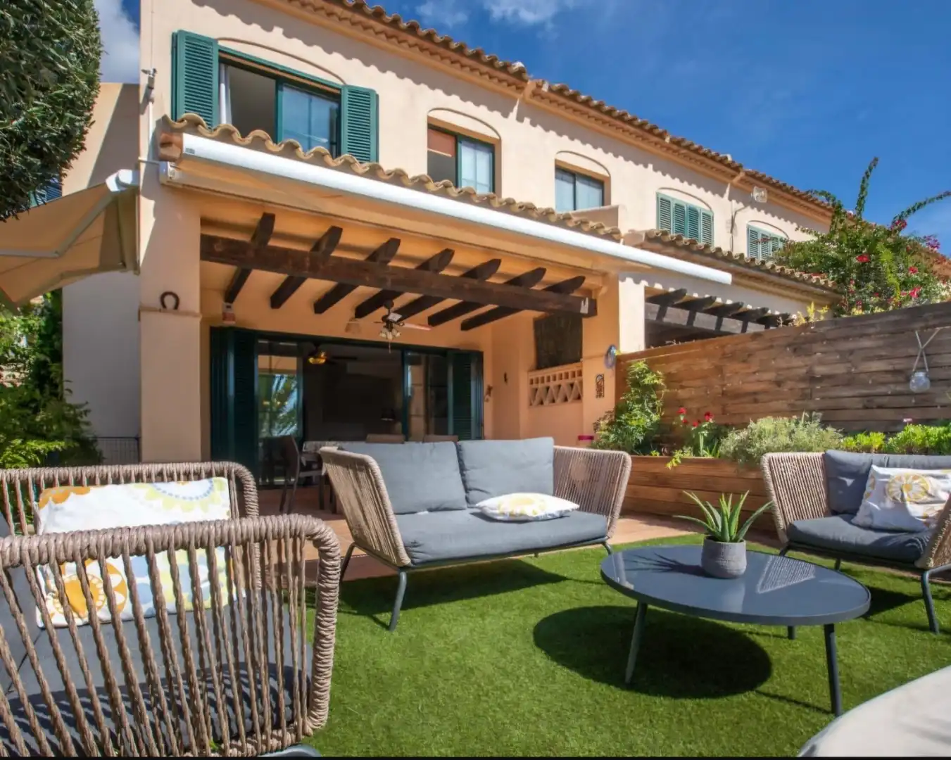 Adossat amb jardí de lloguer a Golf Bahía, imagen 13