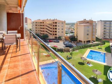 Apartament amb piscina en venda a Avenida Santa Margarida 9 9 5 4 9