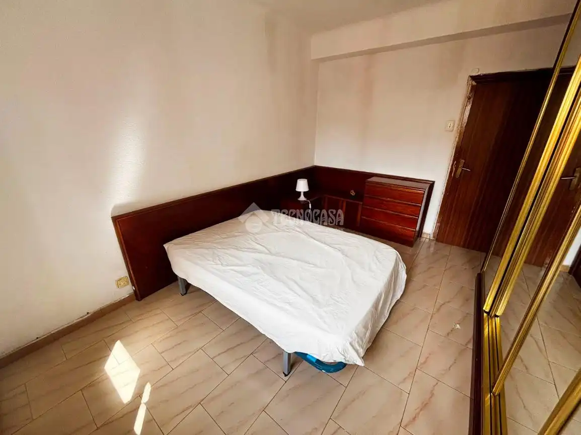 Habitación de Piso en venta en Alagón con Balcón