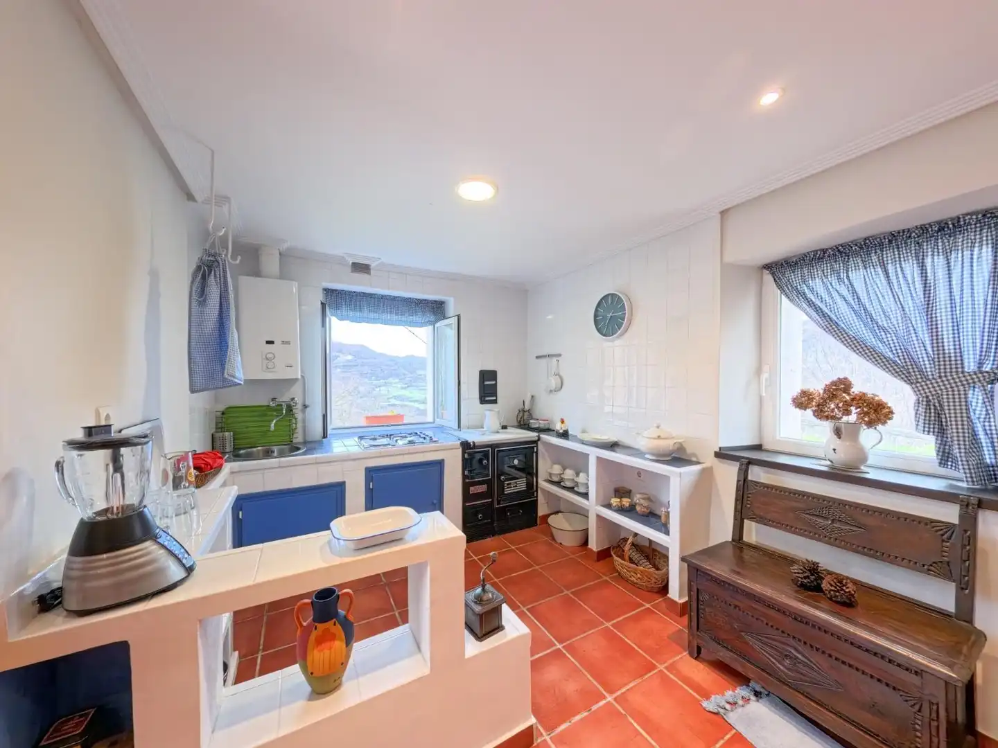 Kitchen of Houses for sale in Aller  with Heating, Private garden and Parquet flooring
