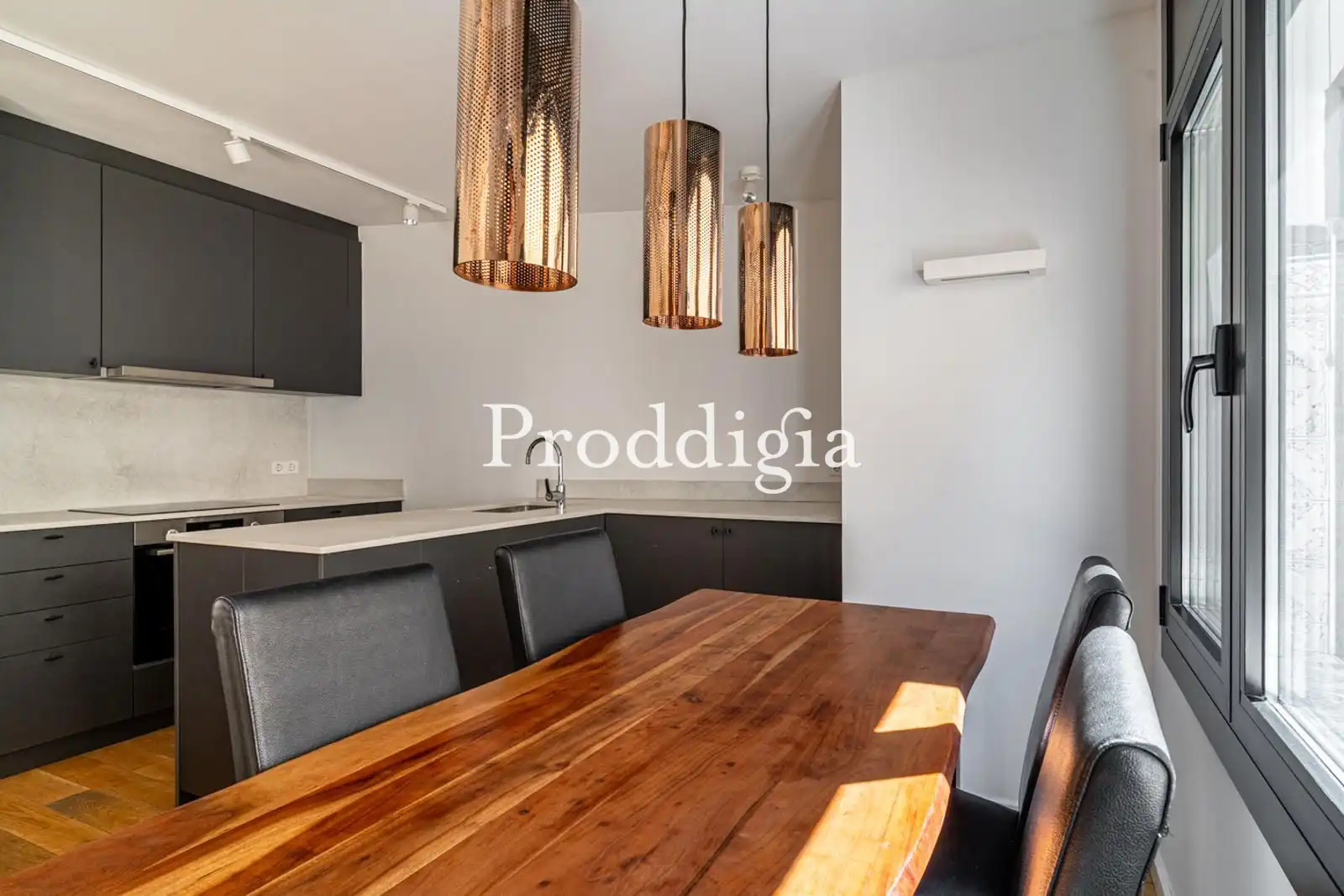 Kitchen of Flat for rent in Barcelona  with Air Conditioner, Terrace and Storage room