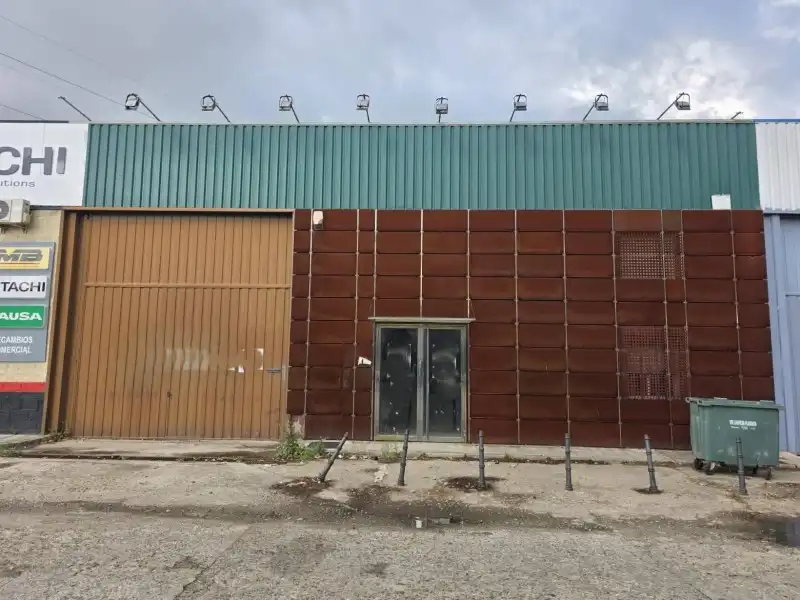 Nau industrial en venda a Zona Sur - Av. de España - San Miguel