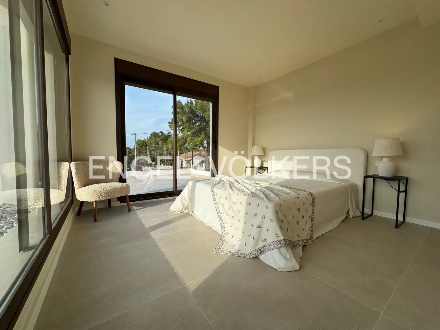 Bedroom of Houses for sale in L'Eliana  with Air Conditioner, Heating and Private garden