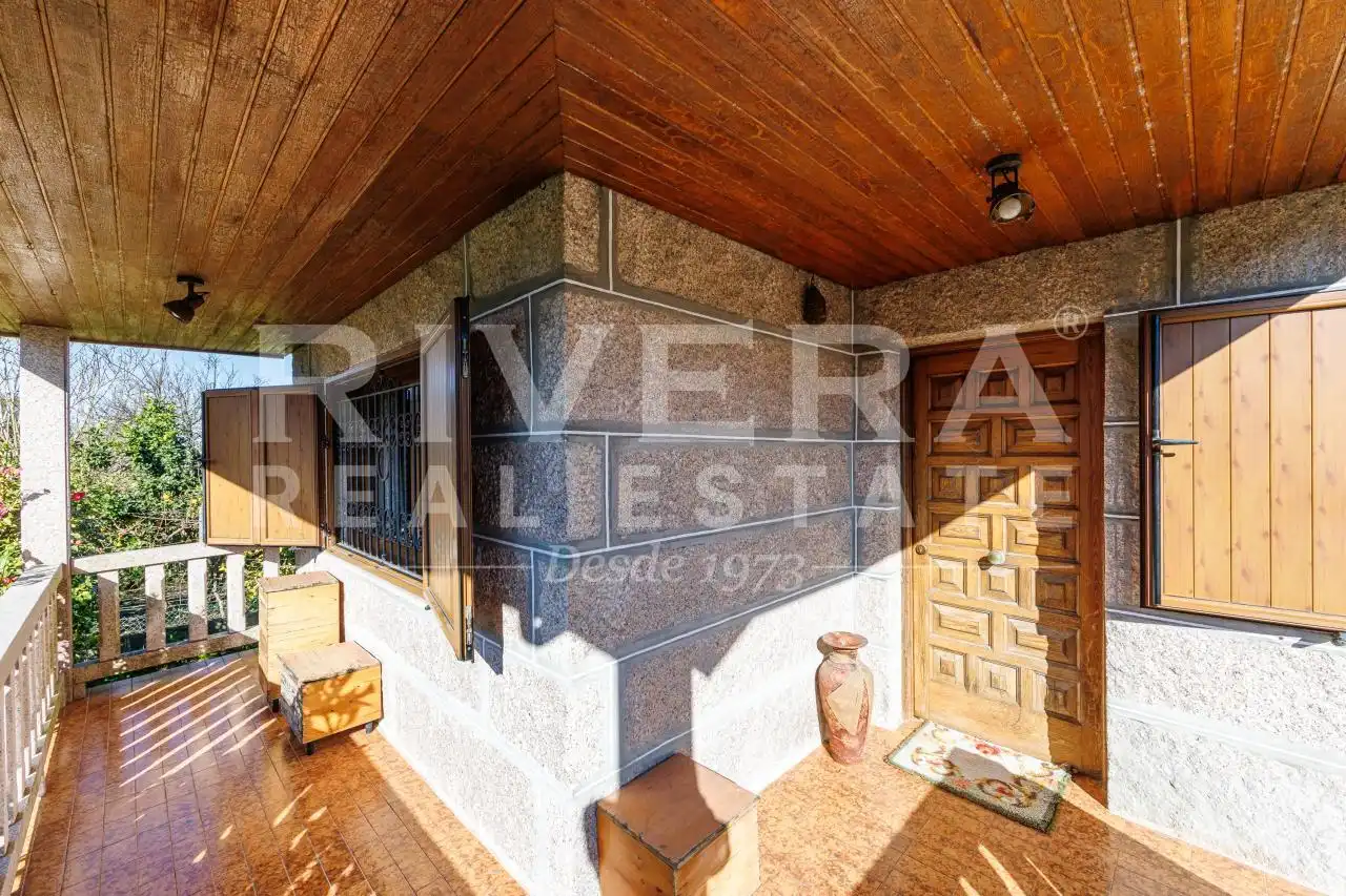 Außenansicht von Haus oder Chalet zum Verkauf in Nigrán mit Heizung, Terrasse und Abstellraum