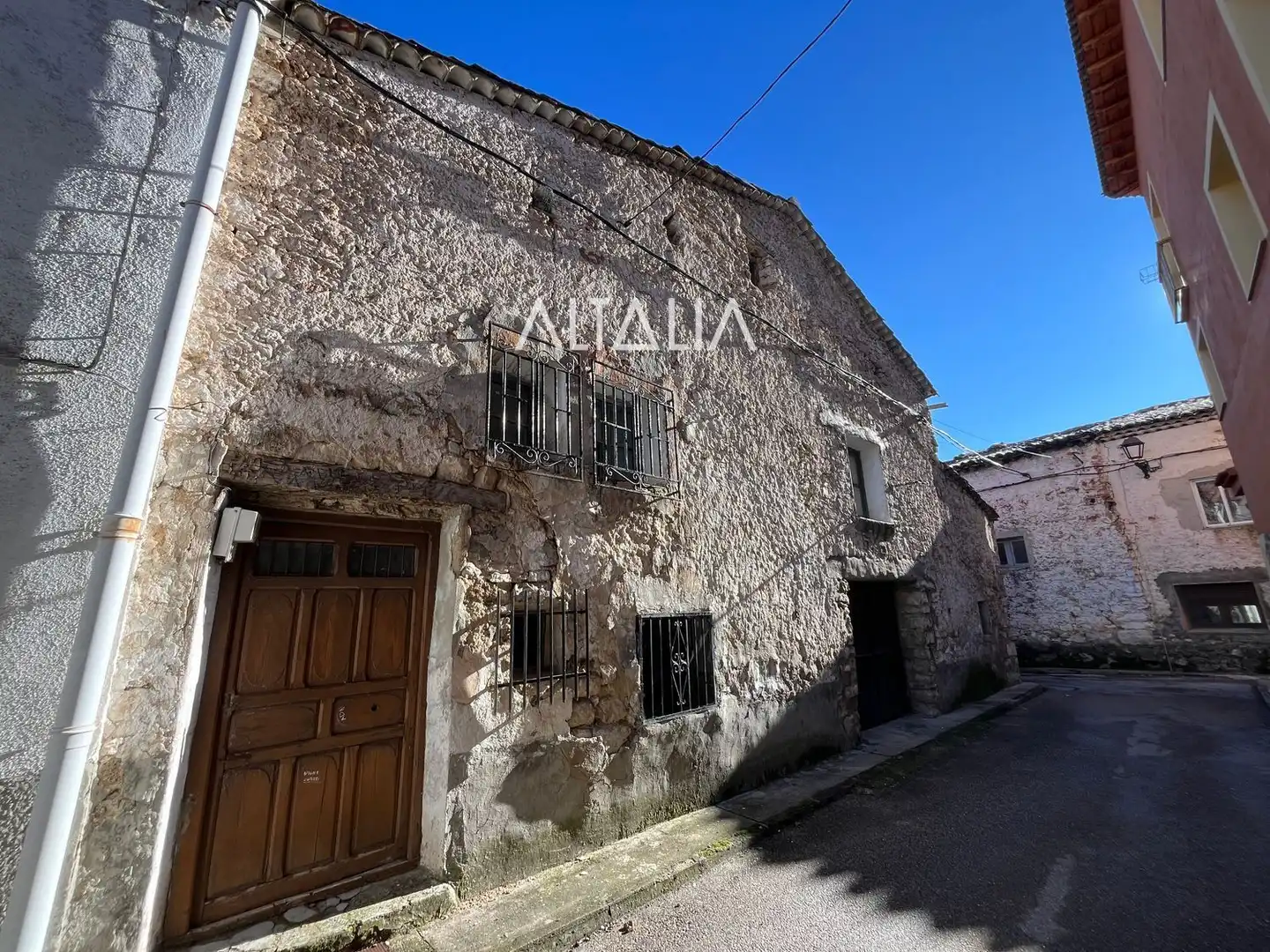 Vista exterior de Casa o chalet en venta en Tragacete con Trastero