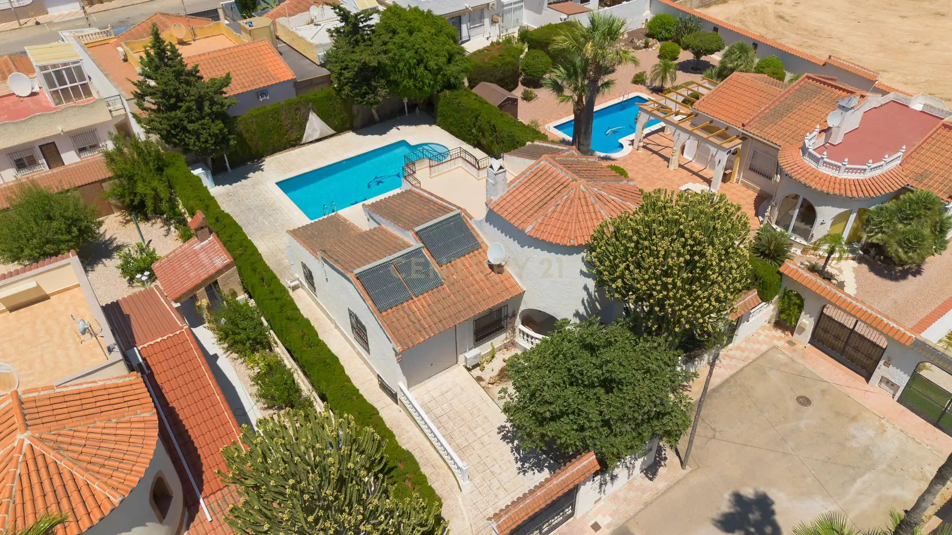 Vista exterior de Casa o chalet en venta en Los Alcázares con Aire acondicionado, Trastero y Piscina