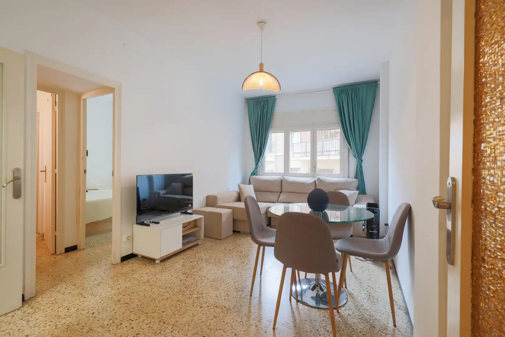 Sala d'estar de Pis de lloguer en Barcelona amb Balcó