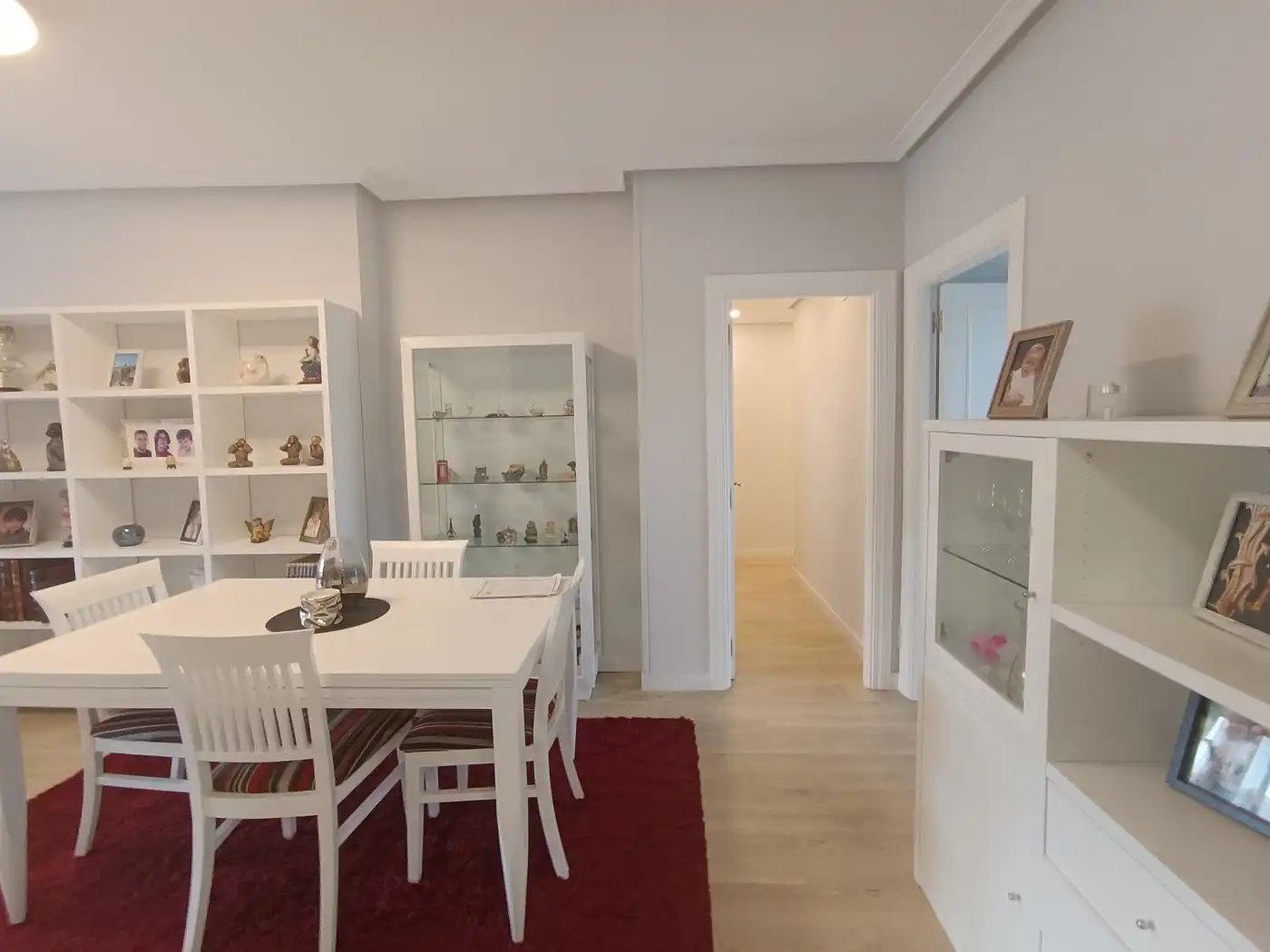 Esszimmer von Dachboden zum Verkauf in Sopela mit Heizung, Terrasse und Abstellraum