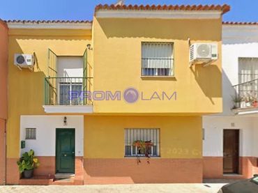 Casa con jardín en venta en Goles