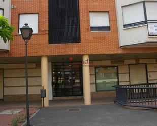 Exterior view of Flat to rent in Villaviciosa de Odón  with Air Conditioner, Heating and Storage room