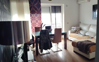 Living room of Flat for sale in  Jaén Capital  with Air Conditioner, Heating and Balcony