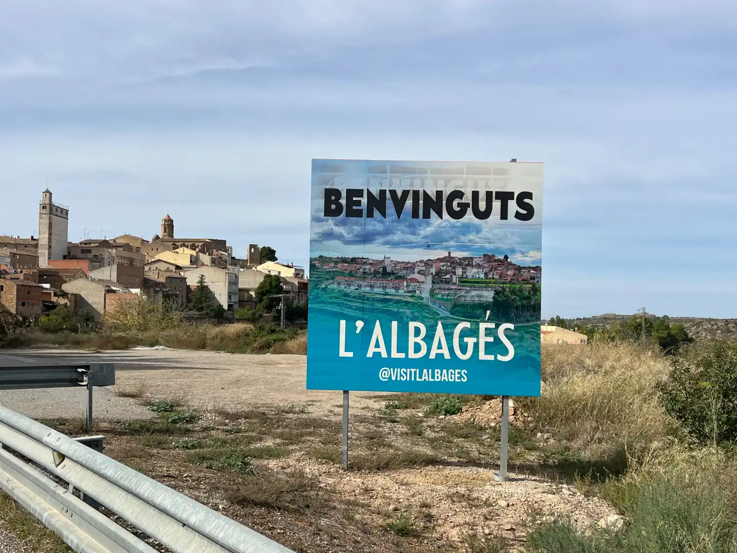 Exterior view of Houses for rent in L'Albagés, Lleida