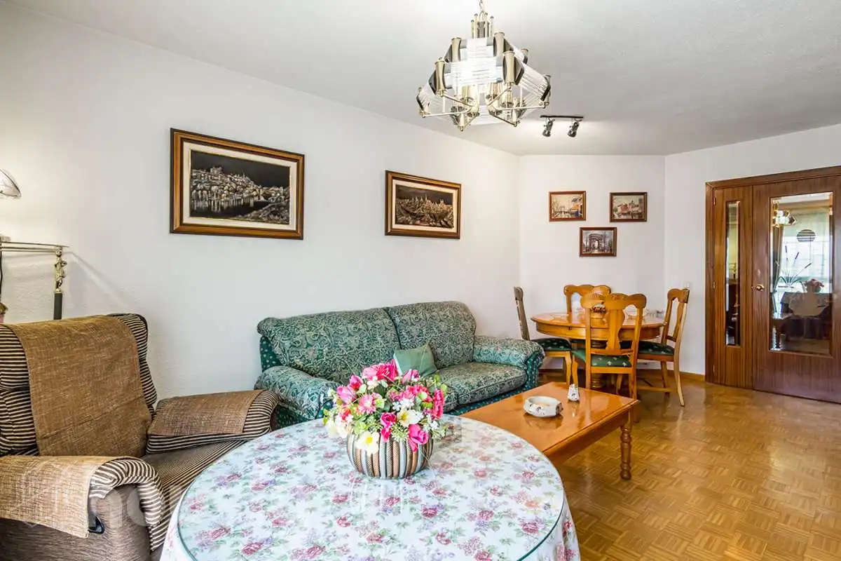Flat for rent in Calle Río Estenilla, Santa María de Benquerencia