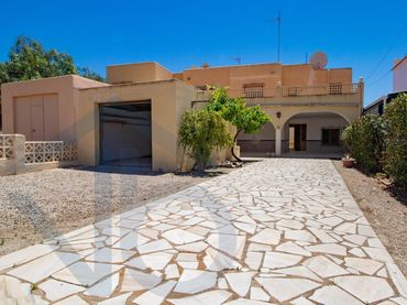 Haus zum Verkauf in Guadalquivir