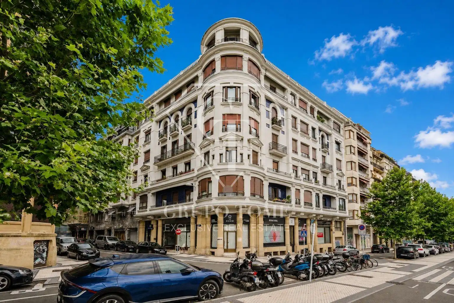 Vista exterior de Pis en venda en Donostia - San Sebastián  amb Aire condicionat, Calefacció i Traster