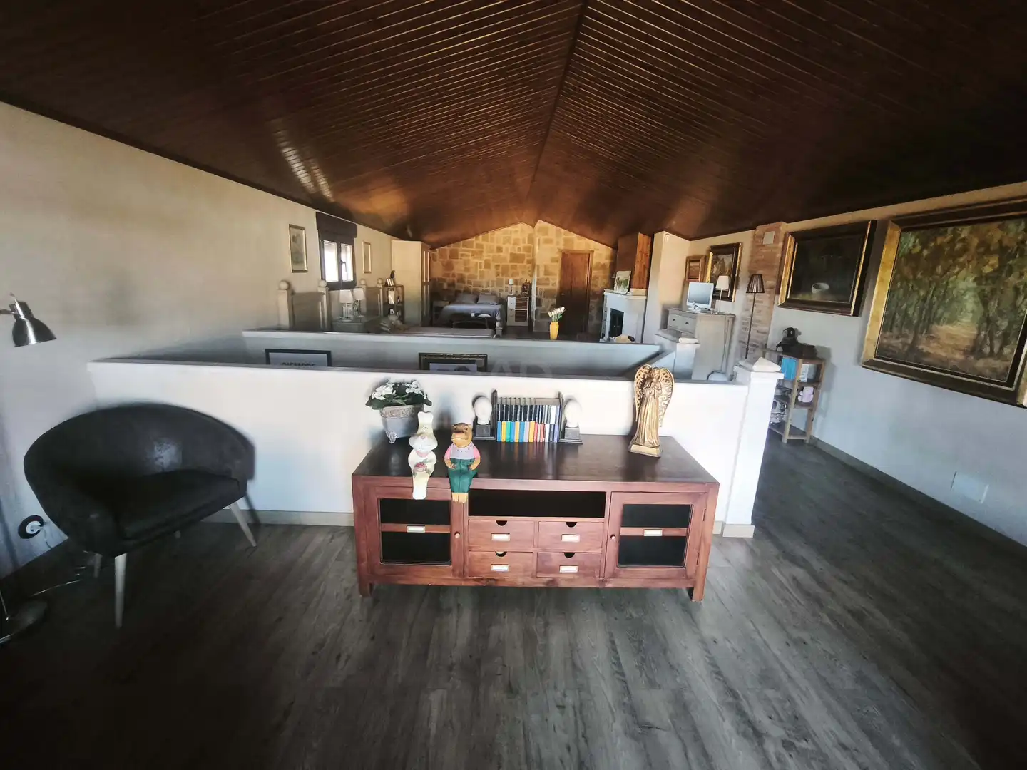 Sala de estar de Casa o chalet en venta en Vara de Rey con Calefacción, Terraza y Piscina
