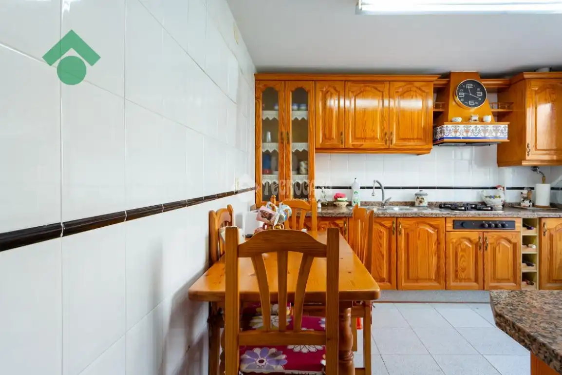 Kitchen of Flat for sale in Rincón de la Victoria