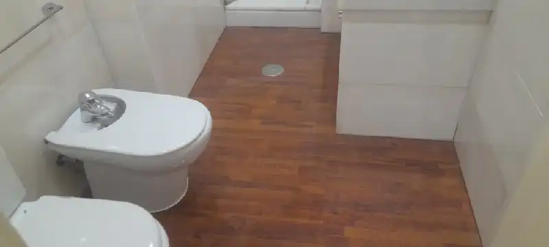 Bany de Pis en venda en Sevilla