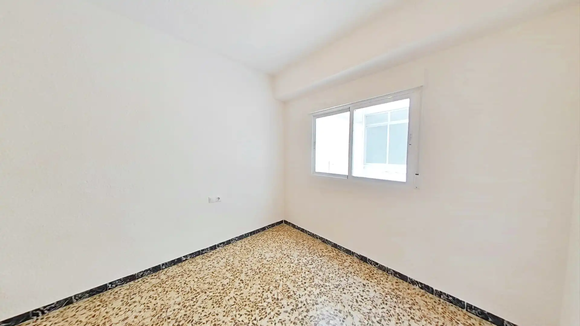 Flat for rent in Carolinas Bajas
