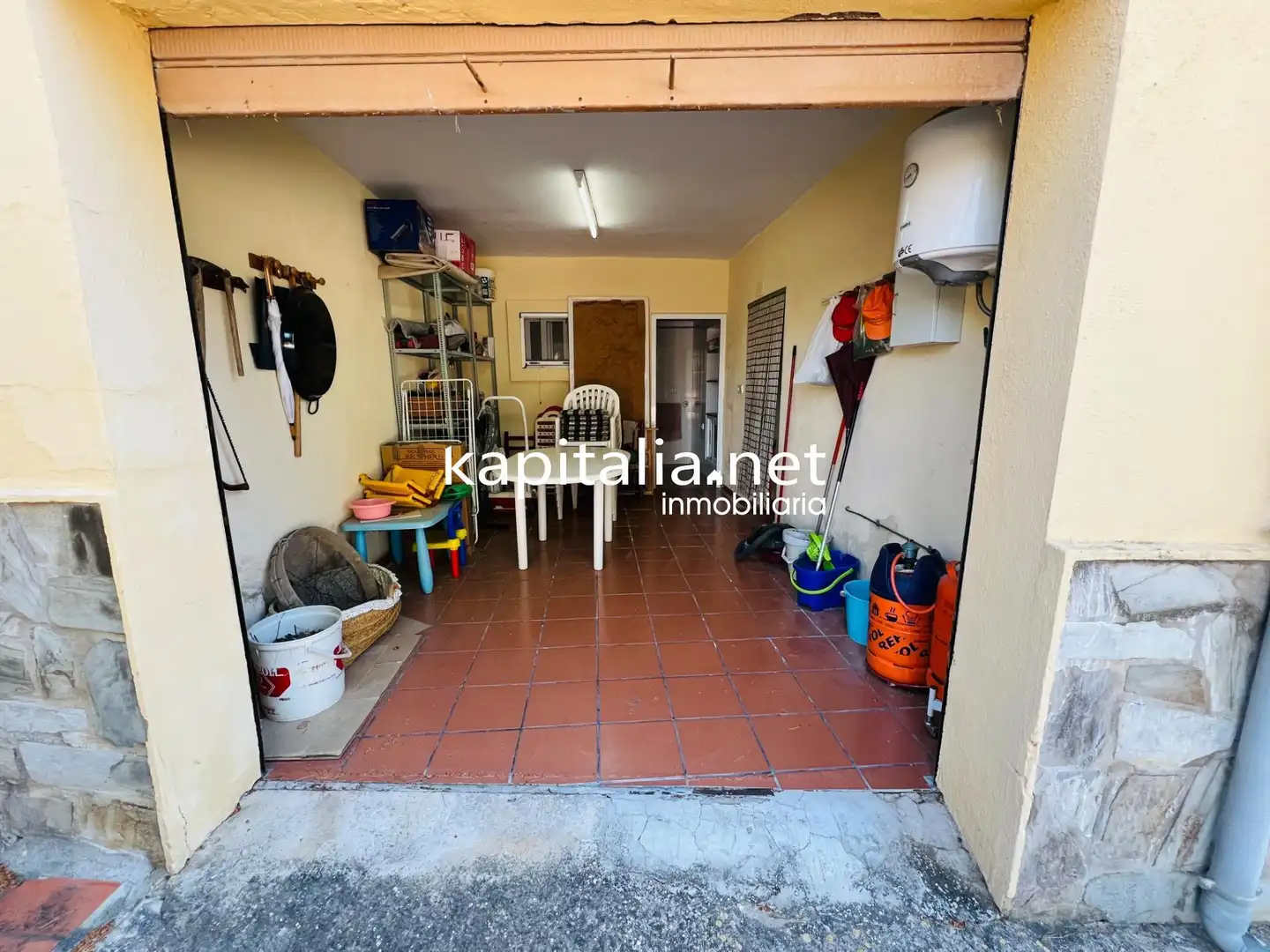 Houses for sale in Ontinyent  with Private garden and Swimming Pool