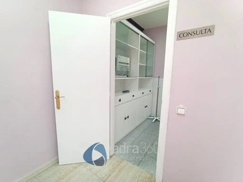 Business premises for sale in Avenida de Navarra, imagen 16