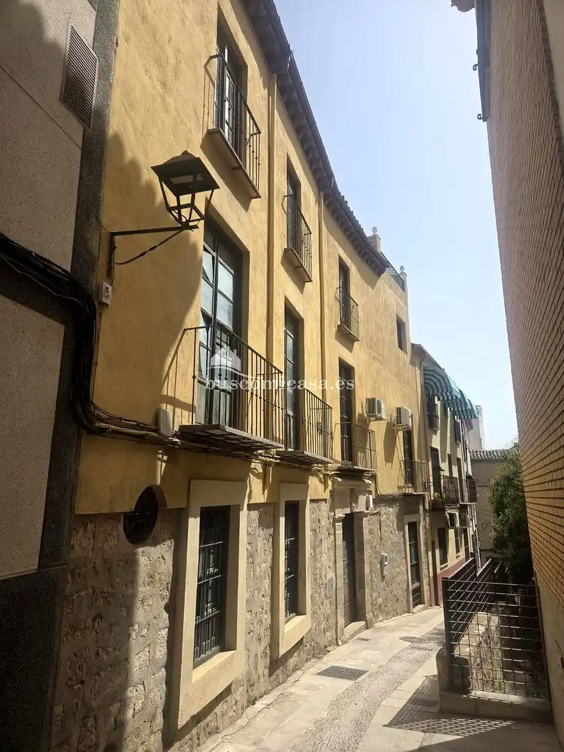 Adossat amb terrassa en venda a Calle Campanas de Santiago 4, imagen 3