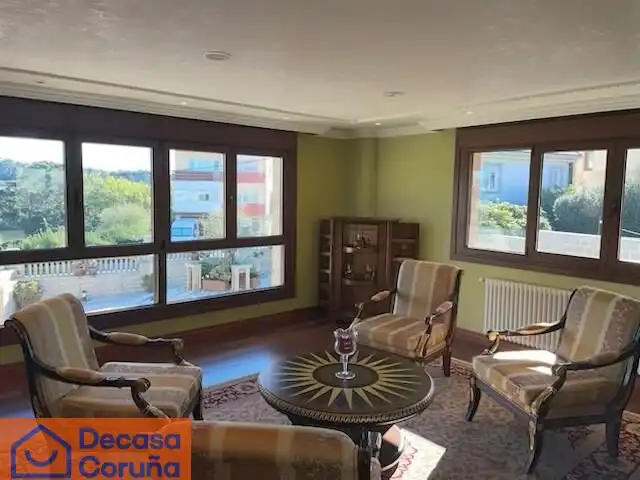 Sala d'estar de Casa o xalet en venda en Madrid amb Jardí privat, Terrassa i Traster