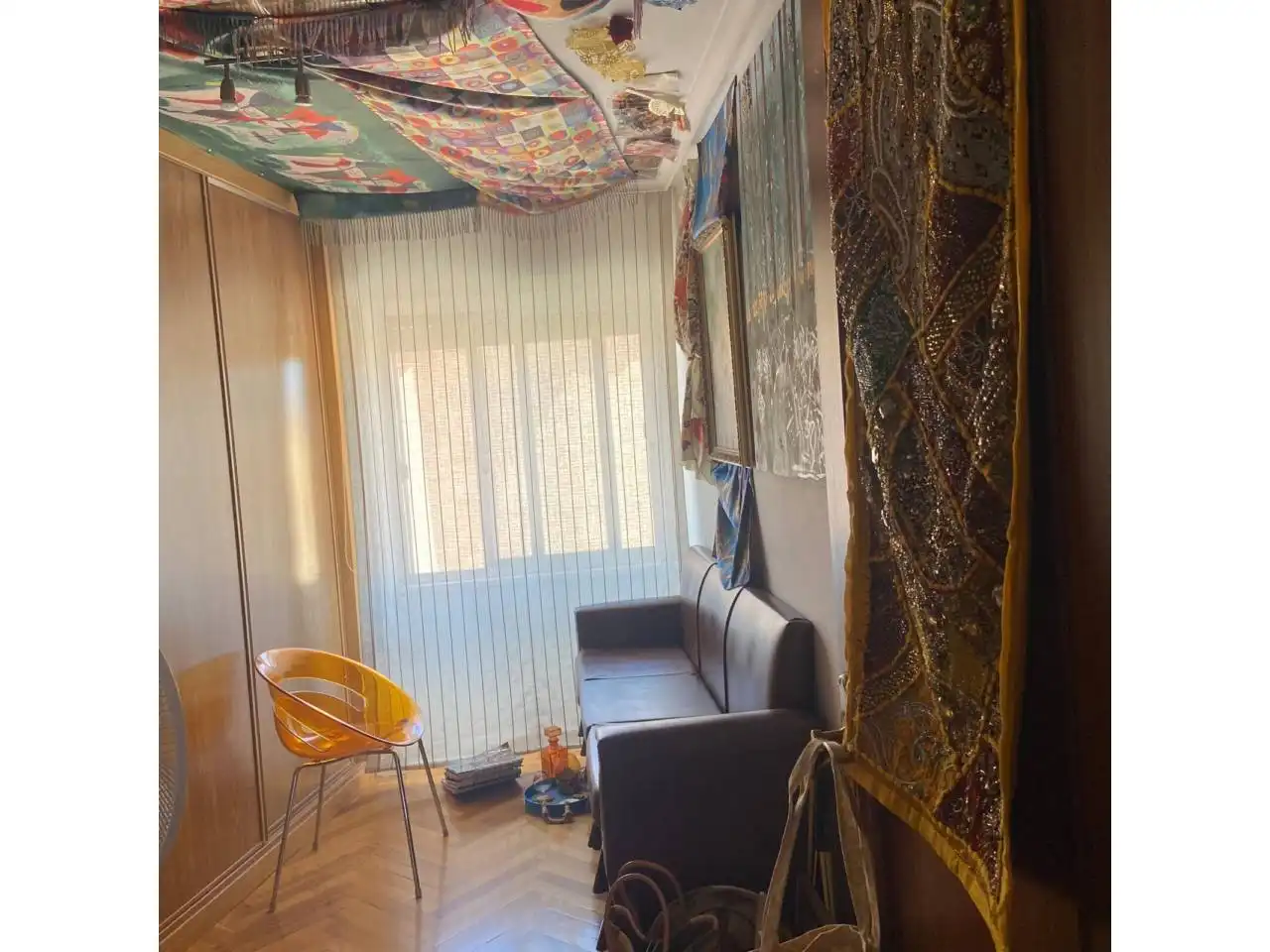Sala de estar de Piso en venta en León Capital  con Calefacción, Terraza y Trastero