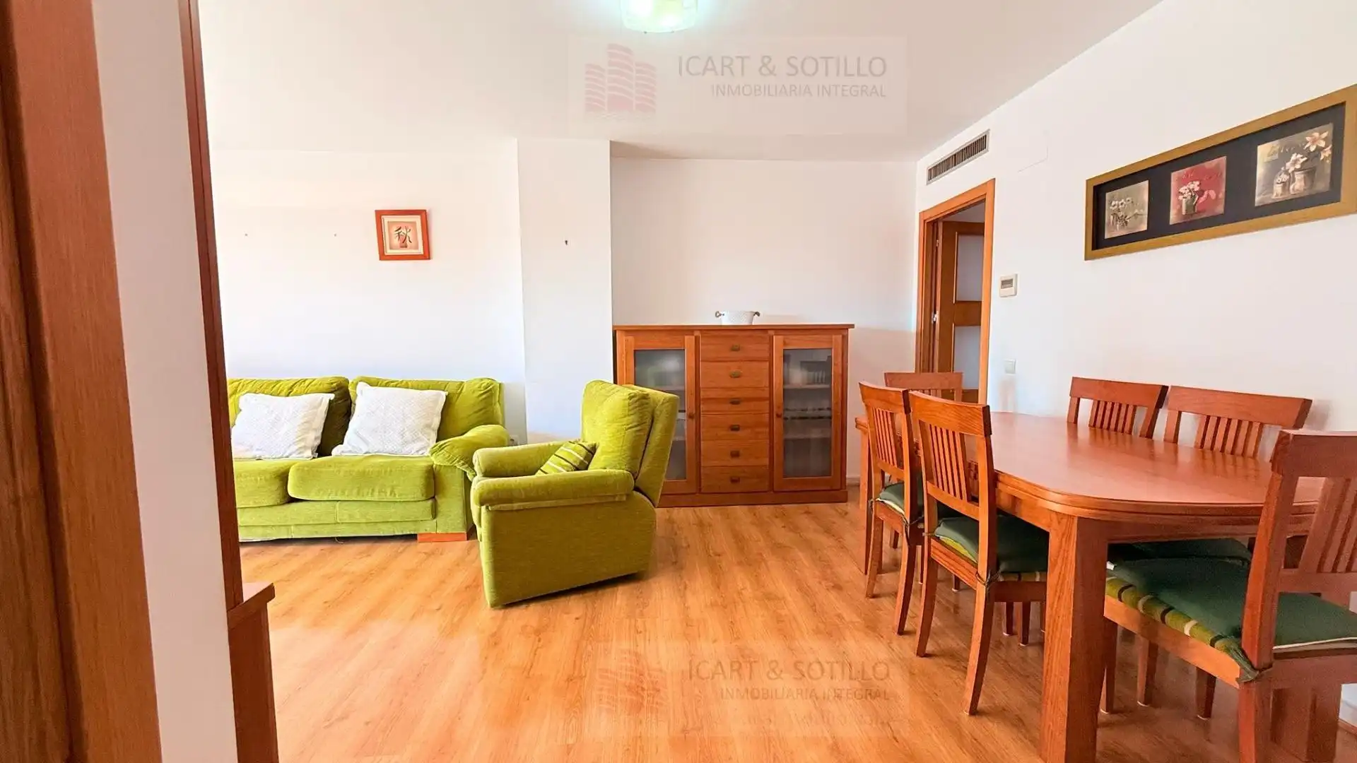Sala de estar de Piso en venta en Vinaròs con Aire acondicionado, Calefacción y Parquet