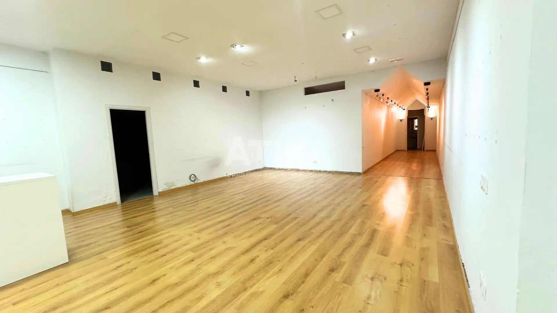 Business premises to rent in Sant Josep - Zona Hospital, imagen 5