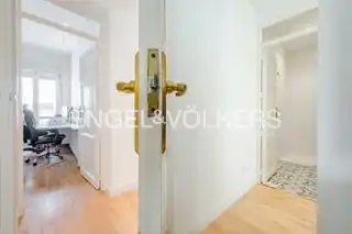 Flat for rent in Madrid  with Air Conditioner, Heating and Furnished