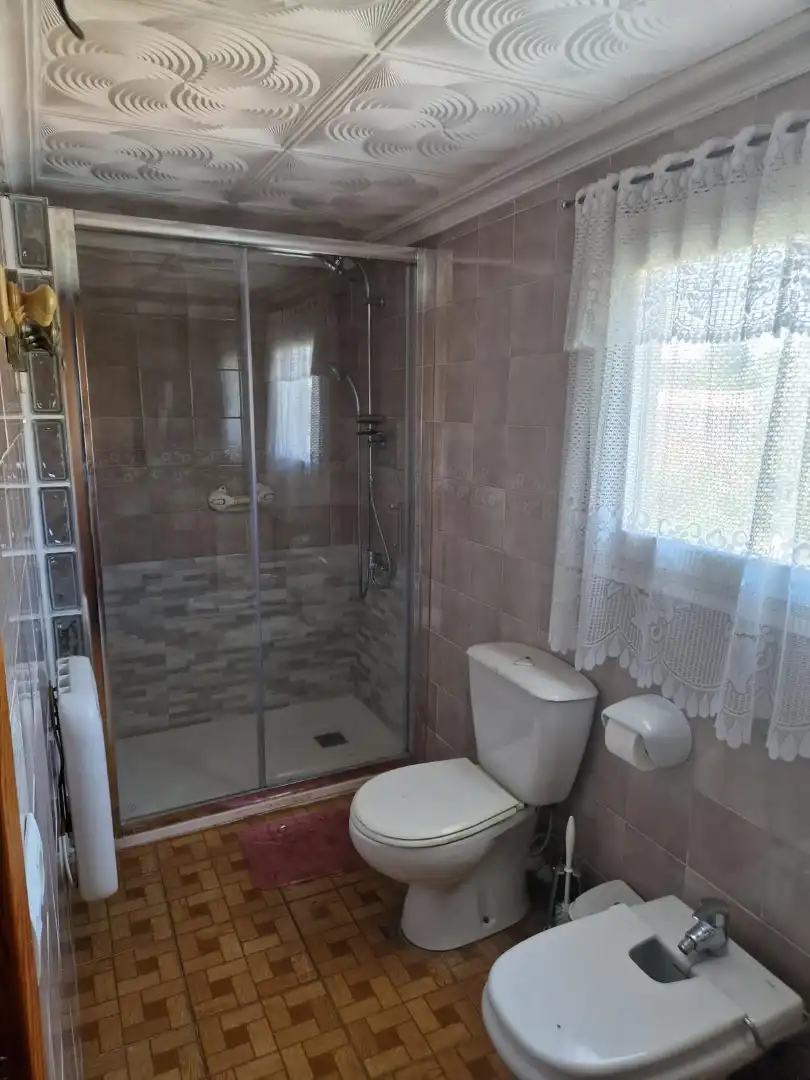 Bathroom of Houses for sale in Valls  with Air Conditioner, Terrace and Swimming Pool