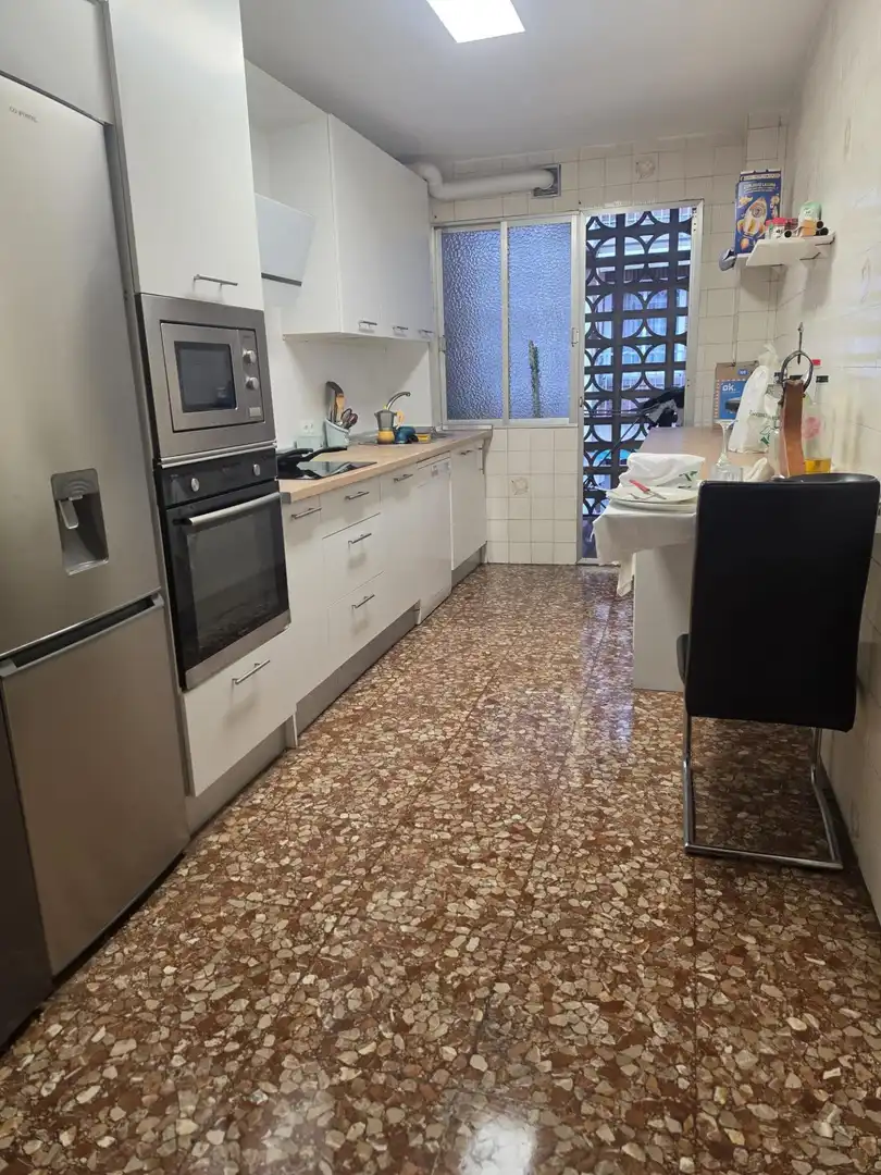 Küche von Wohnung zur Miete in Granada mit Heizung, Möbliert und Balkon