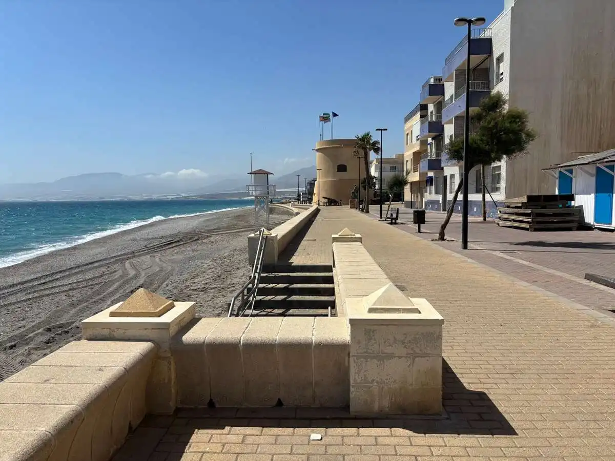 Exterior view of Flat for sale in Tahal  with Terrace and Community pool