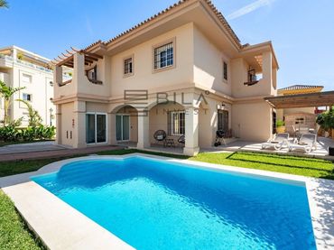 Villa con piscina in vendita a Urb. la Cala Hills