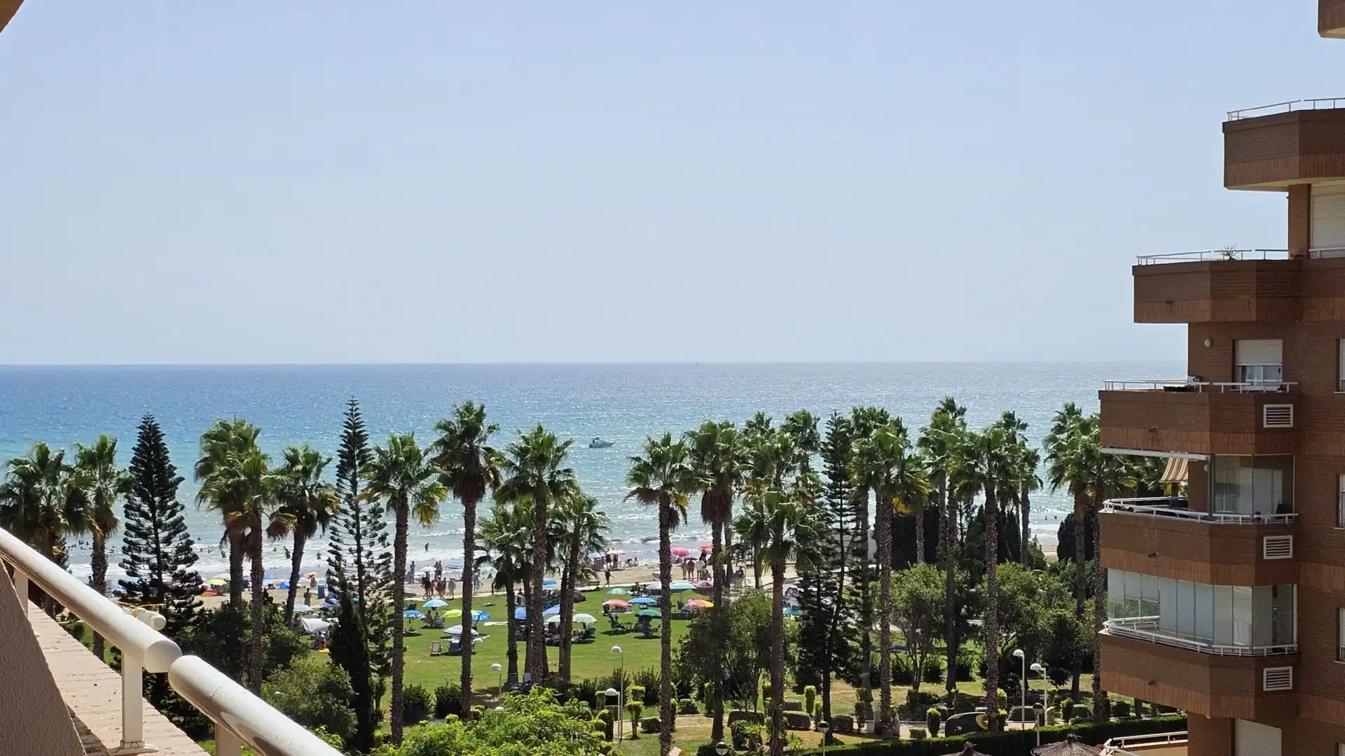 Apartment with pool for sale in Amplaries 37