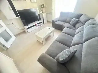 Sala d'estar de Pis en venda en León Capital  amb Calefacció, Parquet i Traster