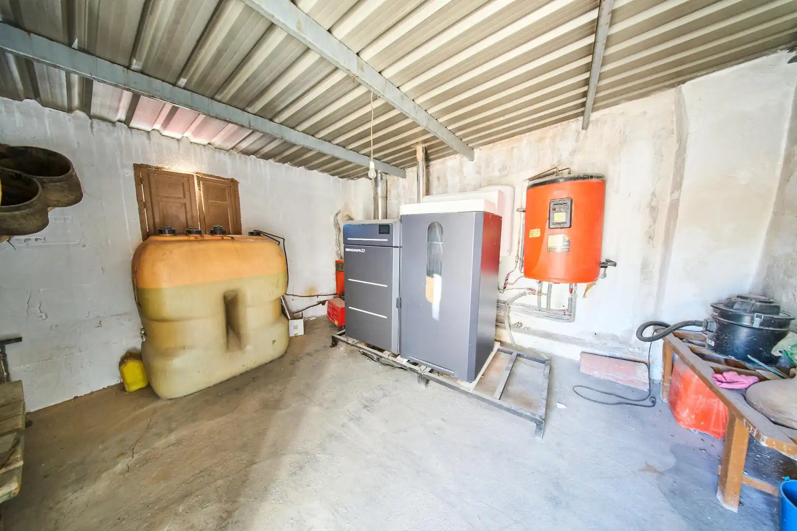 Country homes for sale in Baza  with Air Conditioner, Heating and Terrace