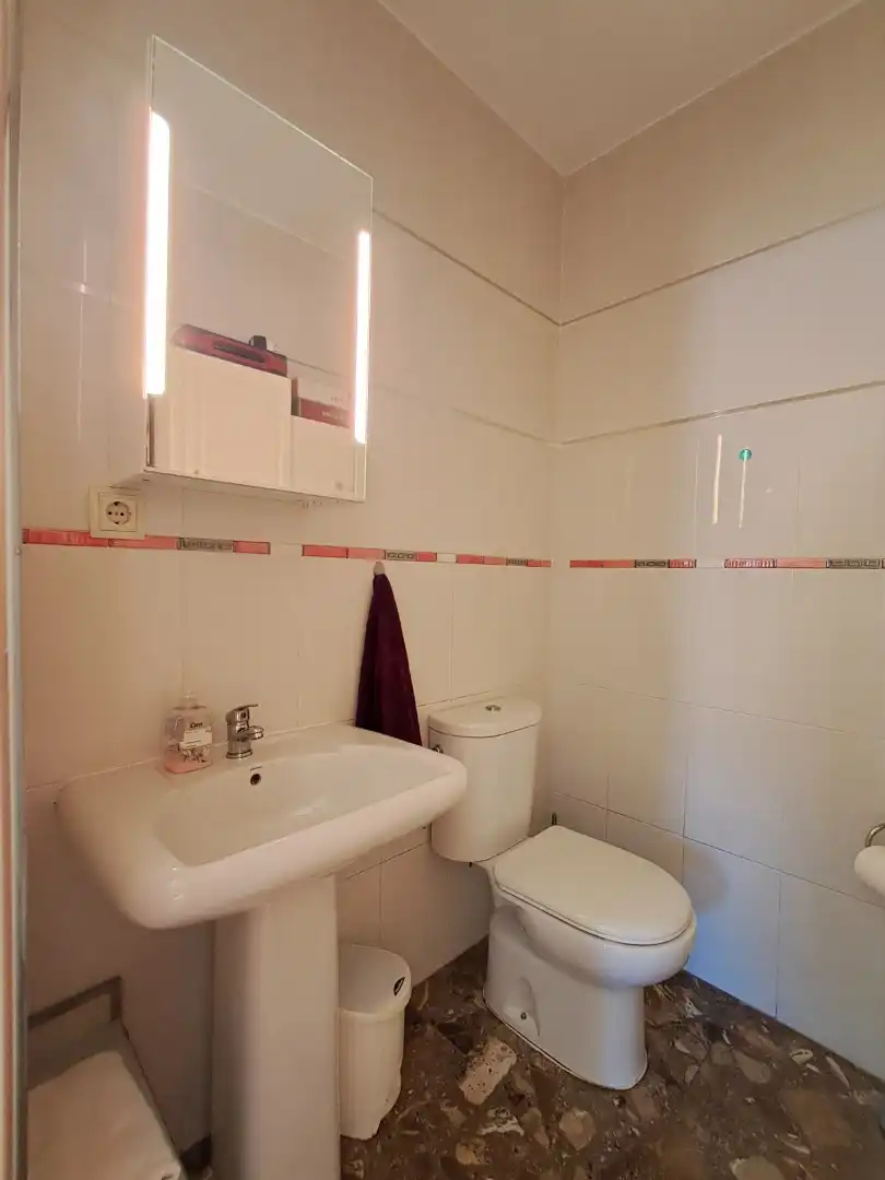 Baño de Casa o chalet en venta en La Nucia con Jardín privado, Terraza y Horno